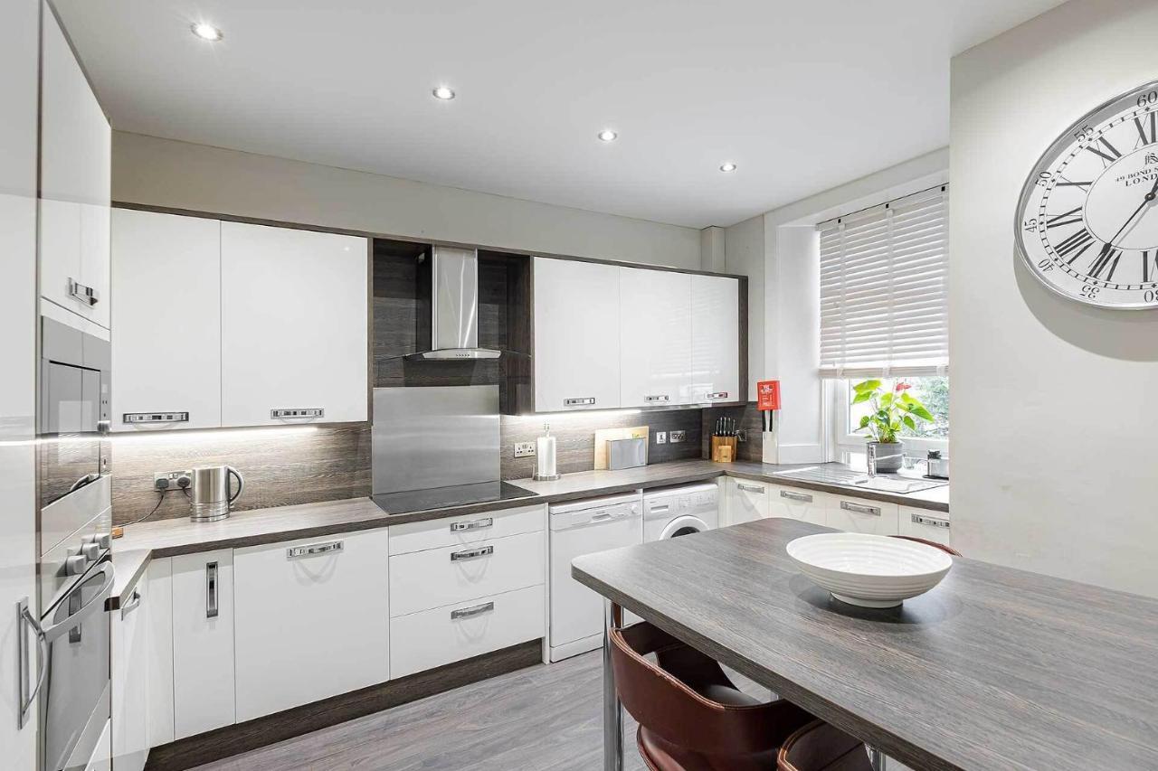 Carmel Apartments Falkirk Ruang foto