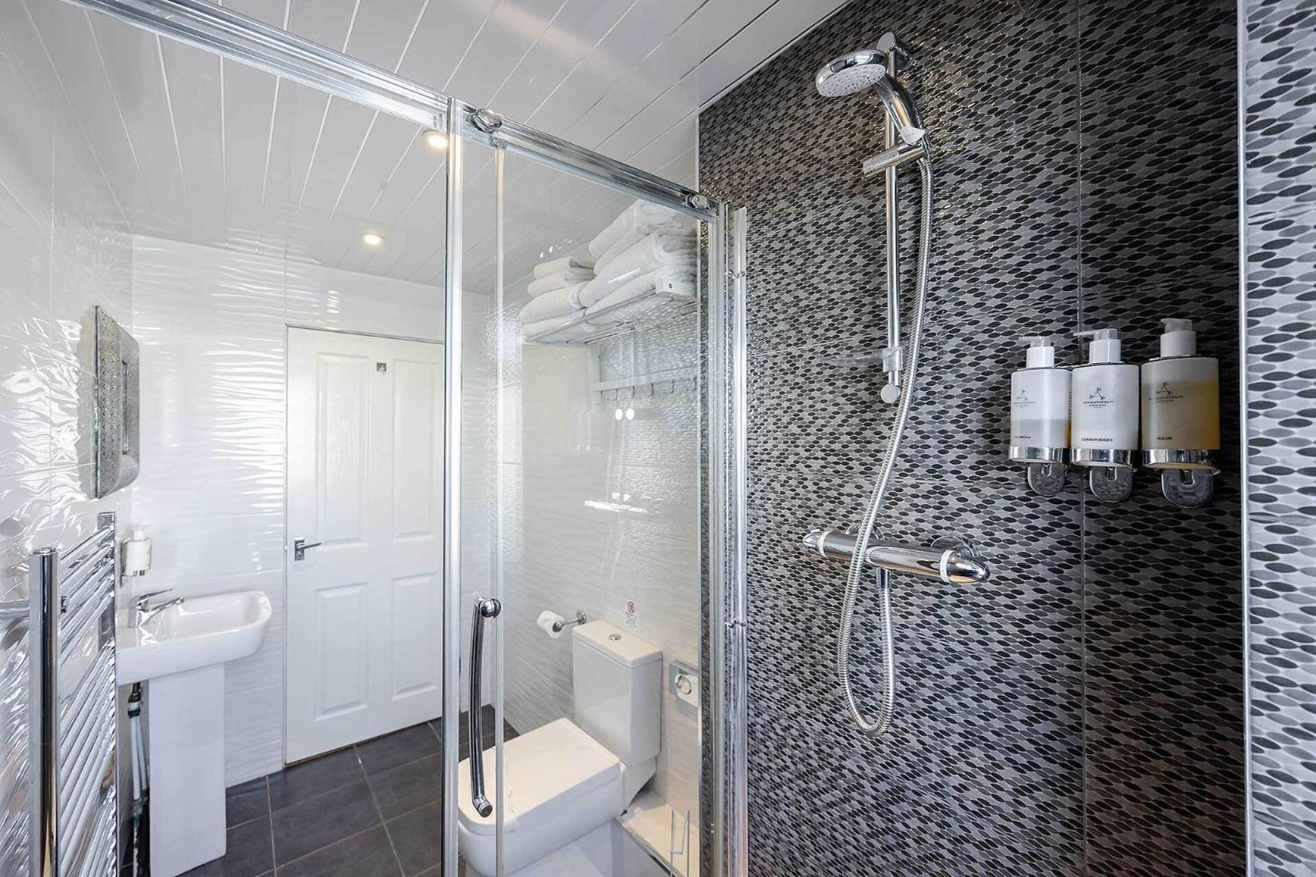 Carmel Apartments Falkirk Ruang foto